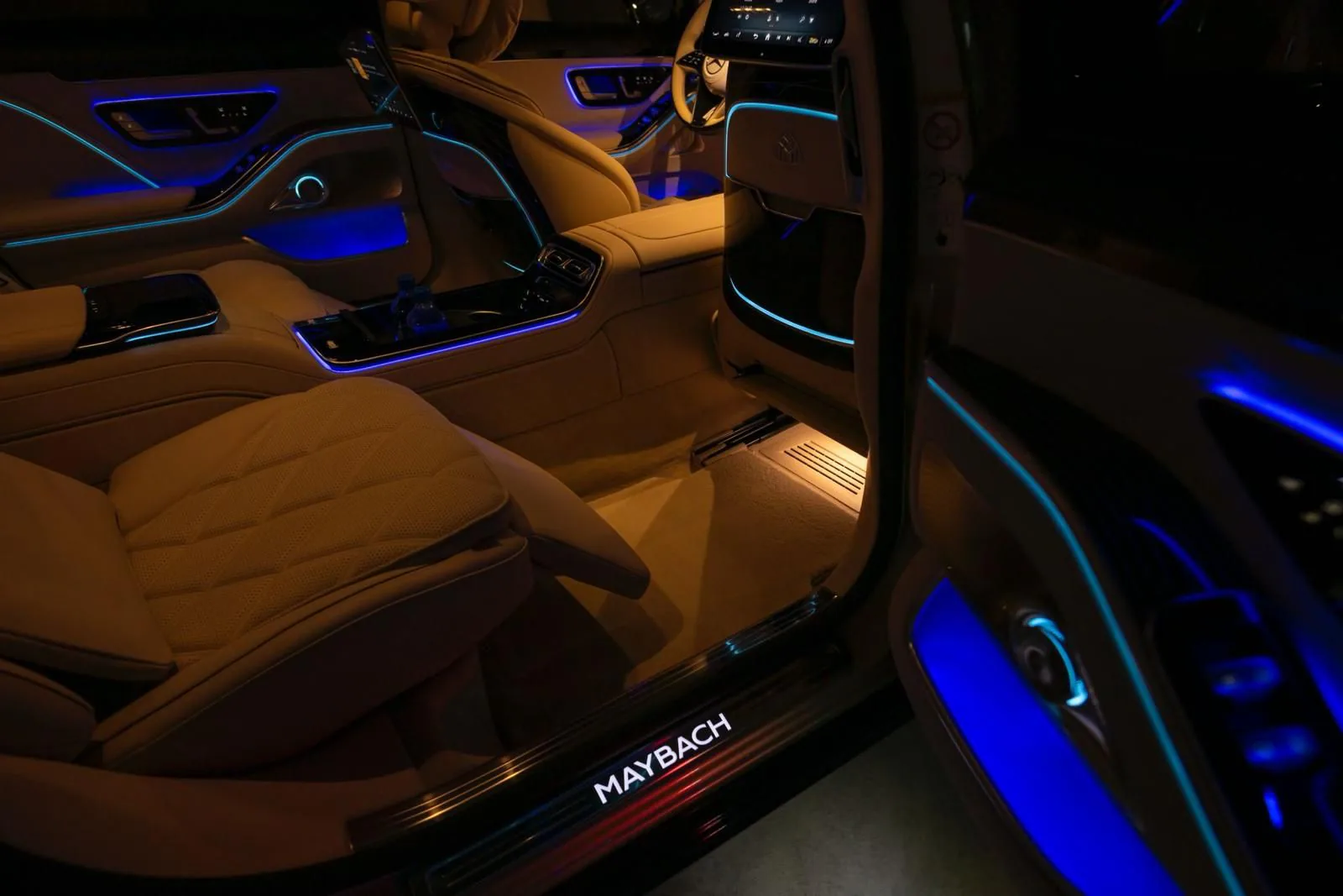 Mercedes-Maybach S-Class rear passenger cabin for the Express Transfer Signature Class