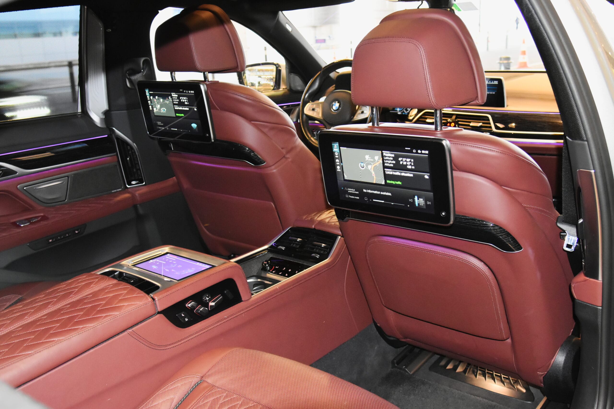 Express Transfer professional chauffeur service — private limousine for Zurich to Interlaken transfers