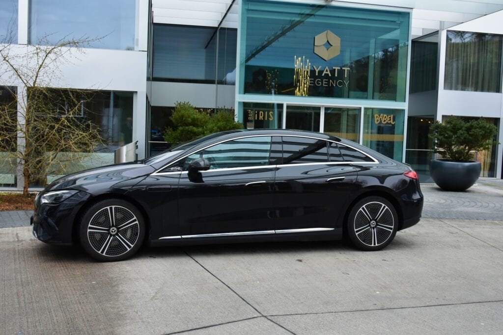 Hotel transfer zurich, from Zurich Airport to hotel, limo service, Zurich Airport to Hotel Transfer